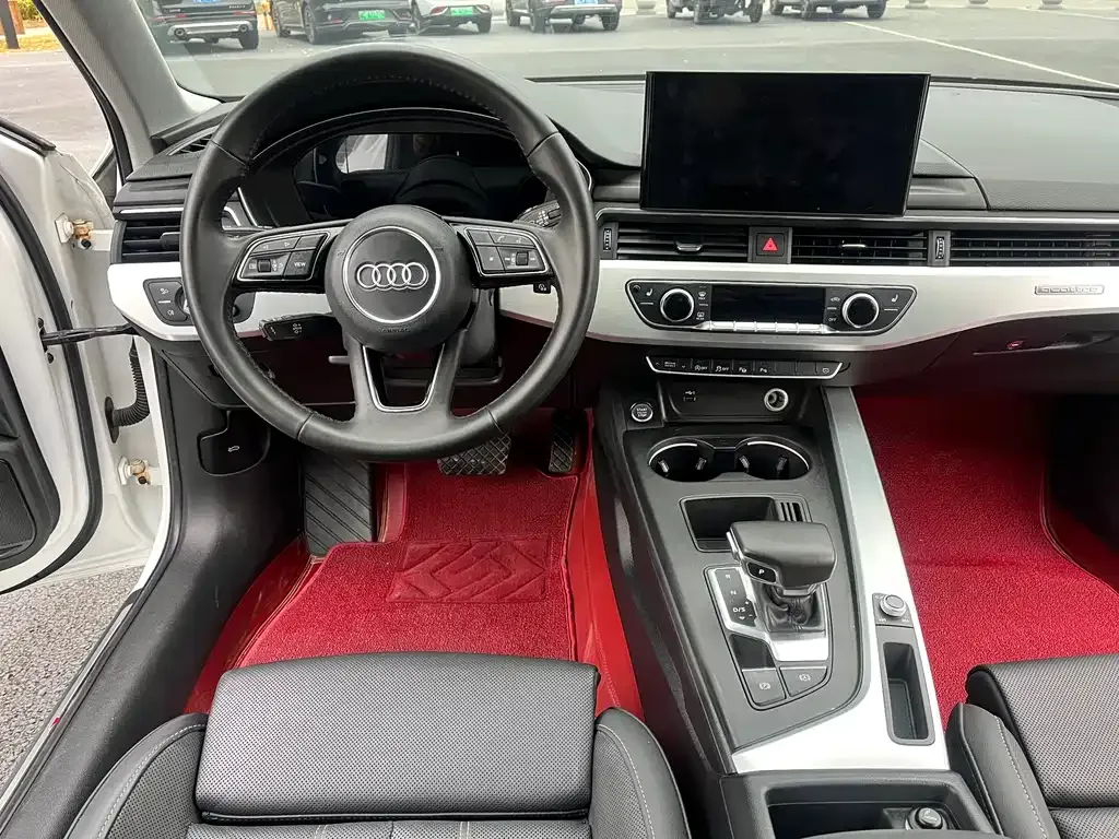Audi A4L 2021 из CN, фото 10