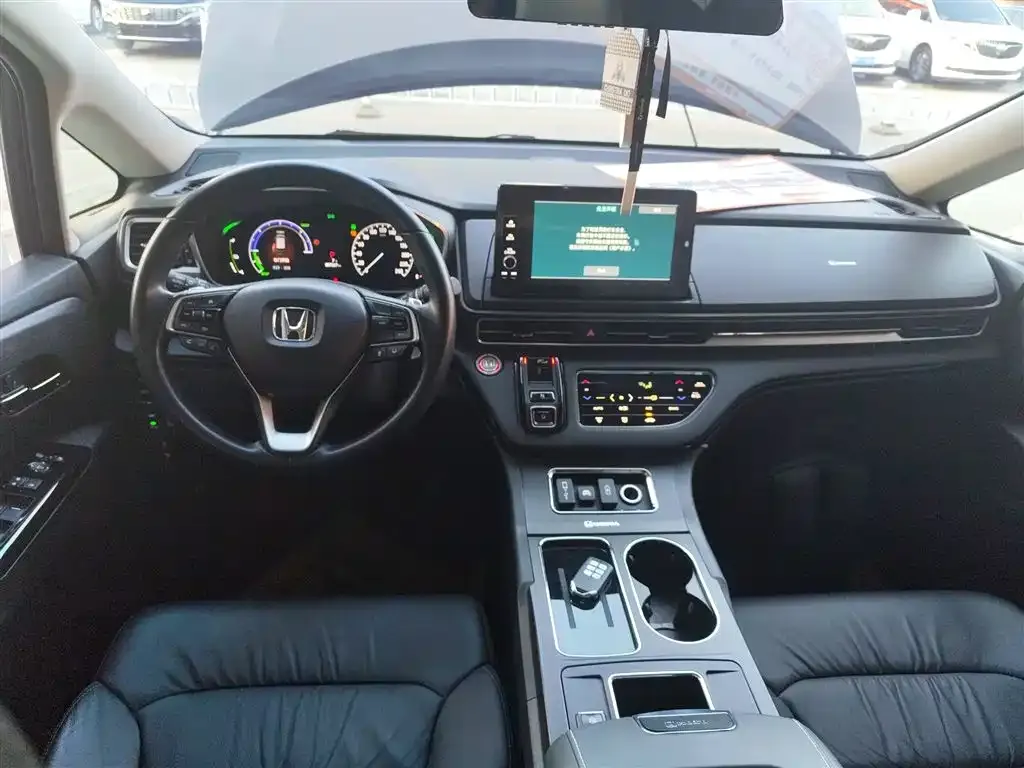Honda Elysion 2023 из CN, фото 9