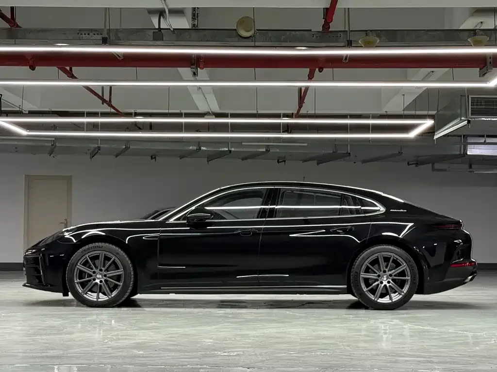 Porsche Panamera 2024 из CN, фото 2