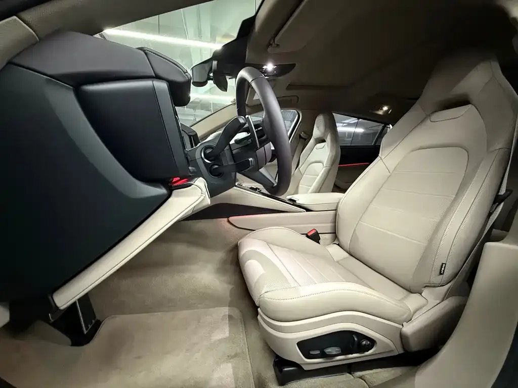 Porsche Panamera 2024 из CN, фото 4