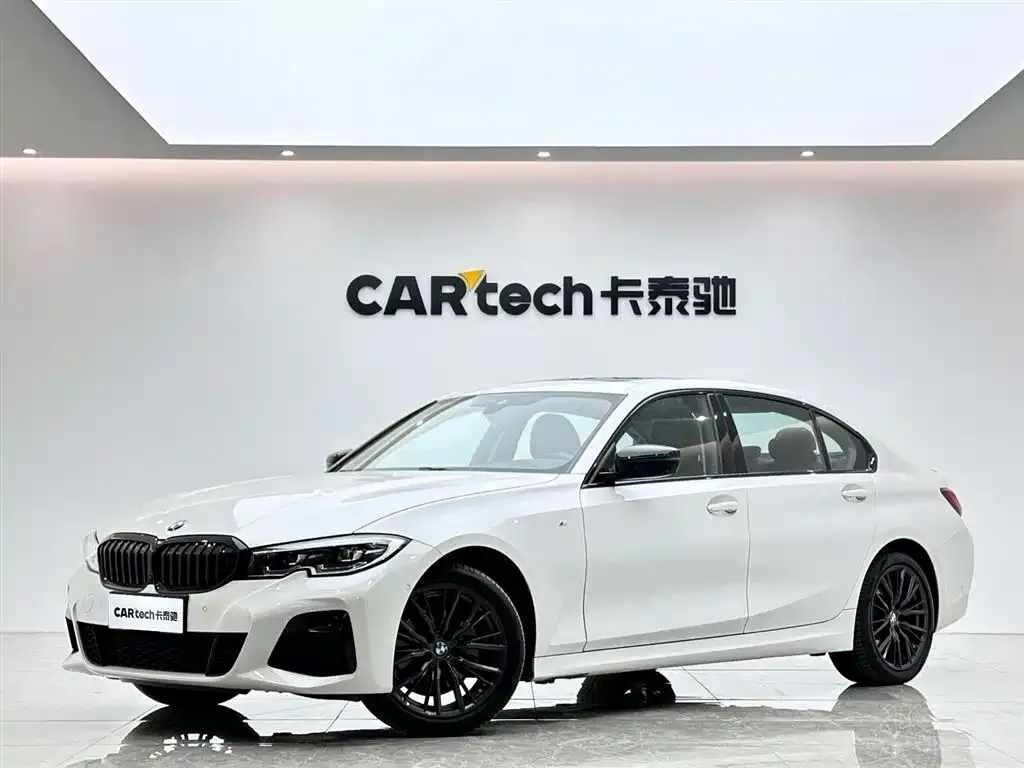 BMW 3 Series 2022 из CN, фото 1