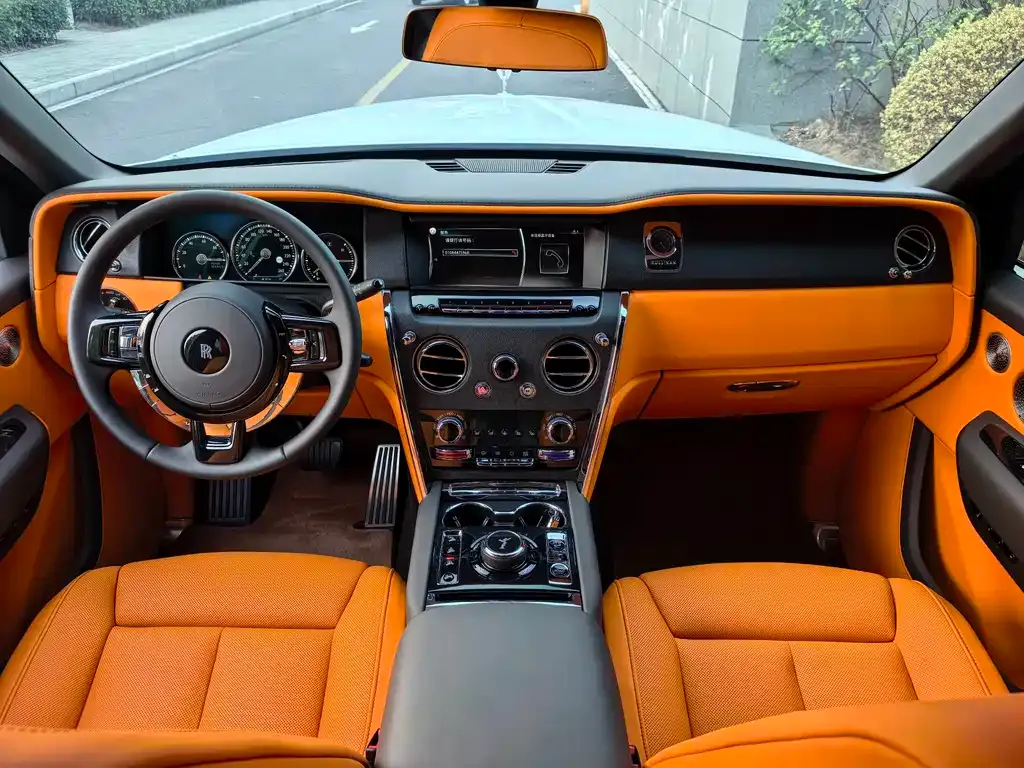 Rolls-Royce Cullinan 2023 из CN, фото 5
