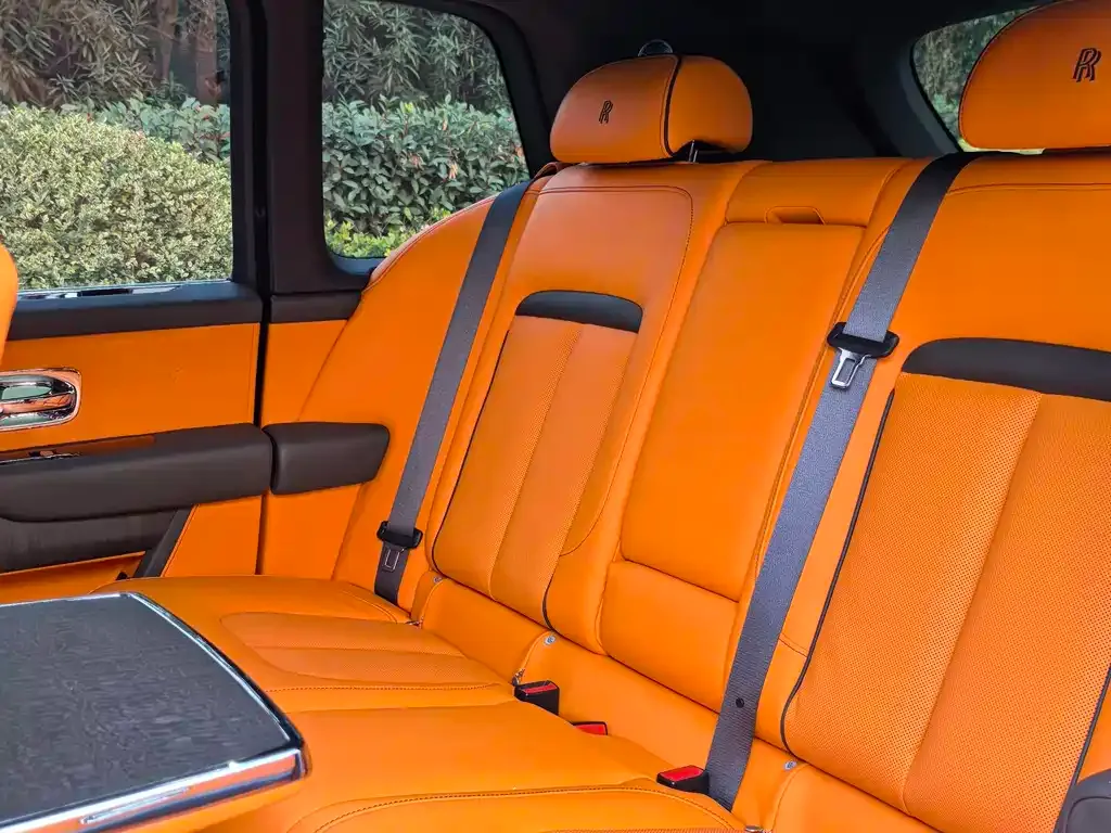 Rolls-Royce Cullinan 2023 из CN, фото 8
