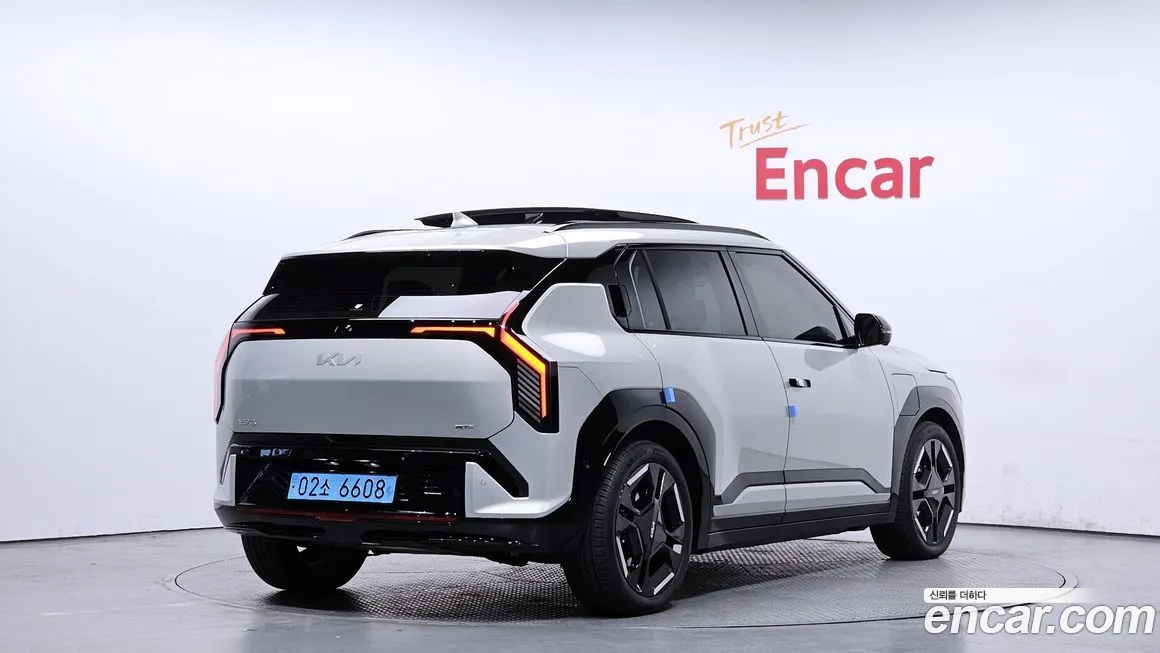 Kia EV3 — фото 10