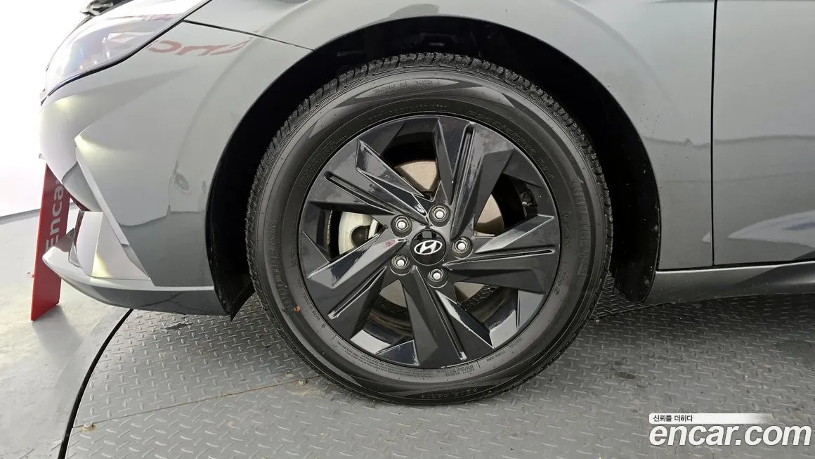 Hyundai AVANTE 2023 из KR, фото 10