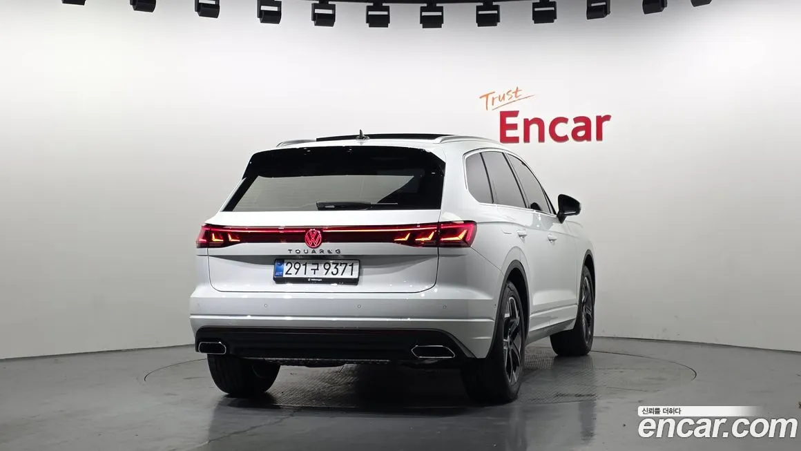 Volkswagen Touareg — фото 4