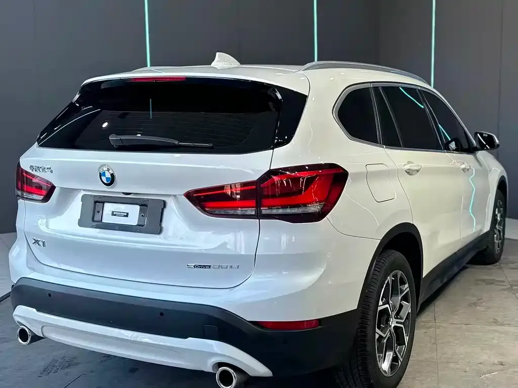 BMW X1 — фото 7