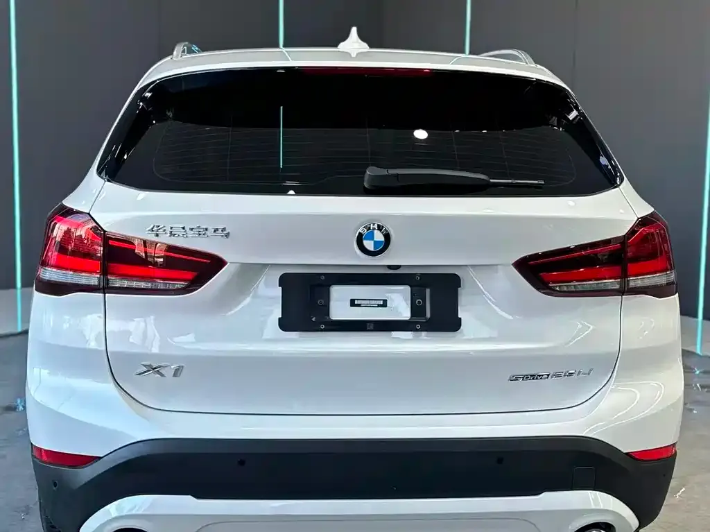 BMW X1 — фото 2