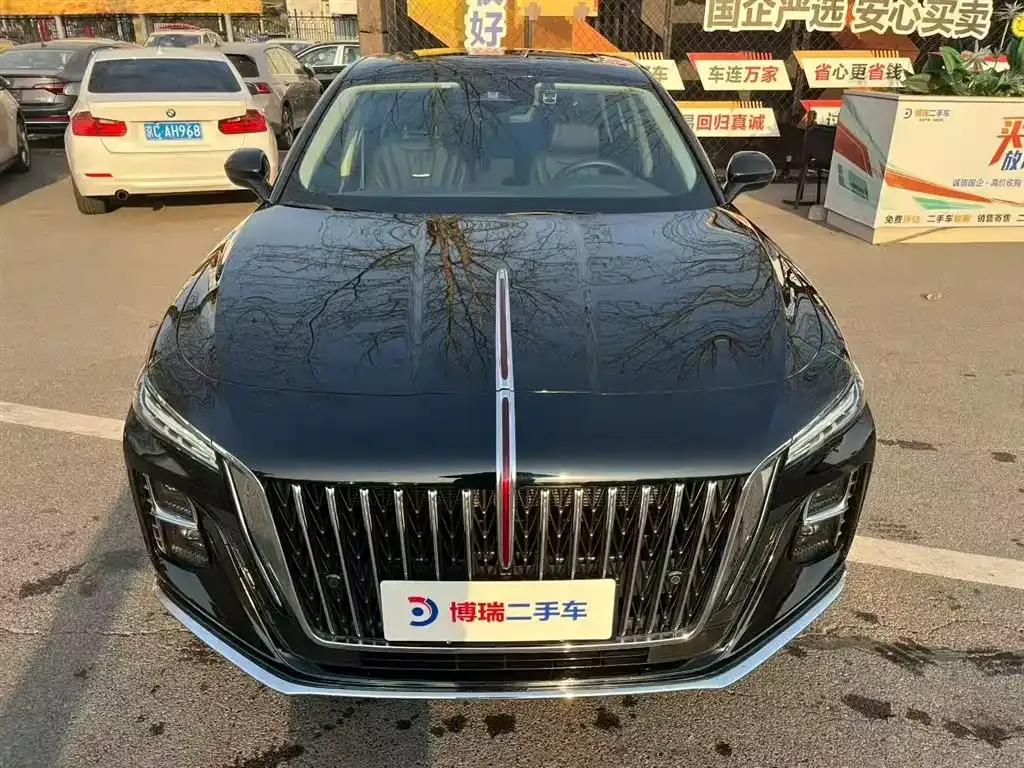 Hongqi H5 — фото 2