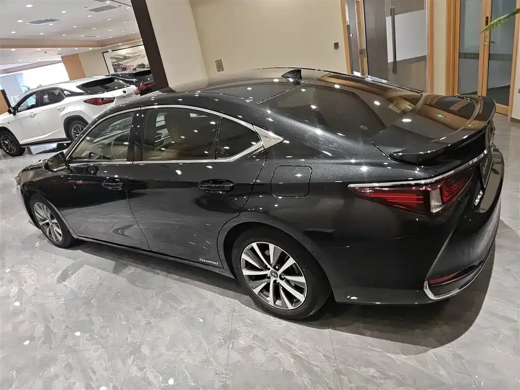 Lexus ES 2021 из CN, фото 10