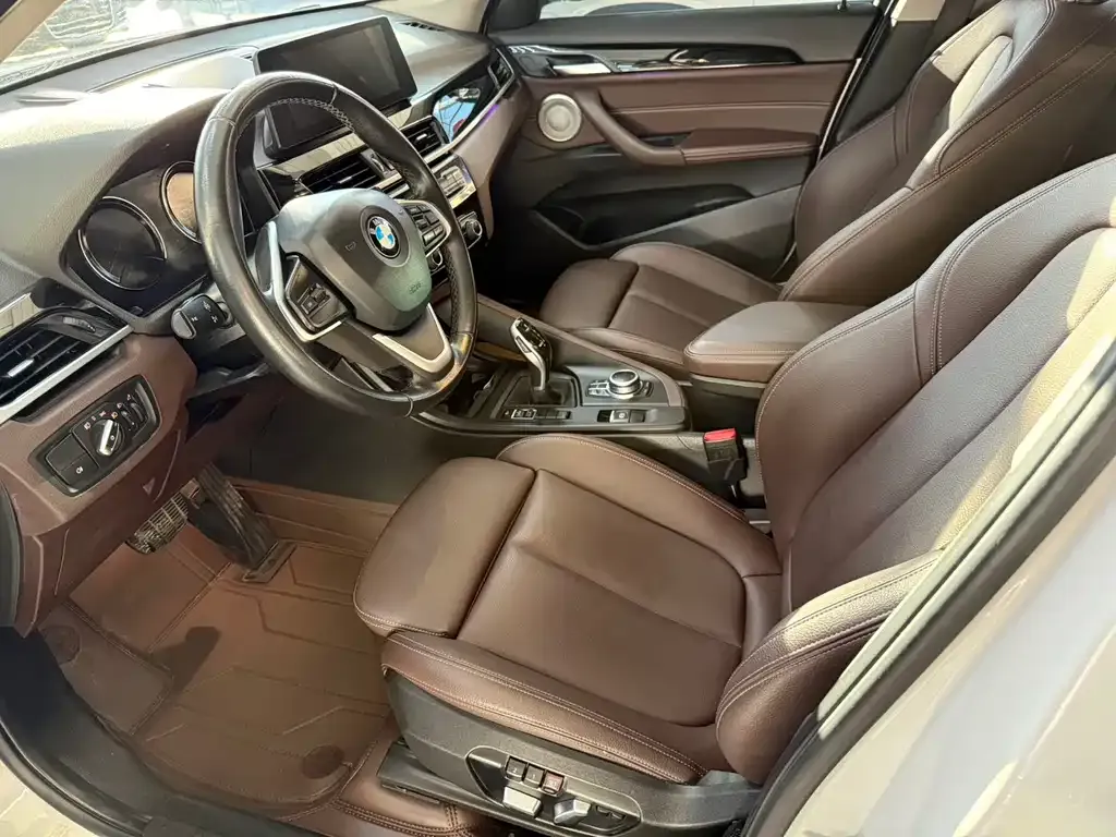BMW X1 2021 из CN, фото 8