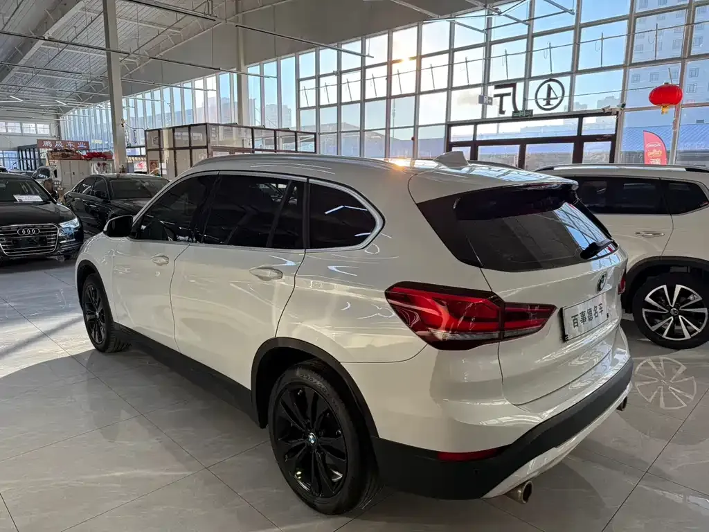 BMW X1 2021 из CN, фото 7