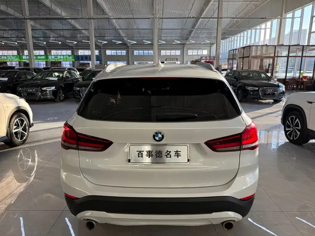 BMW X1 2021 из CN, фото 9