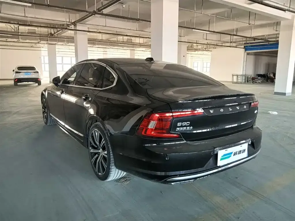 Volvo S90 2022 из CN, фото 4