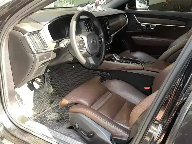 Volvo S90 2022 из CN, фото 2