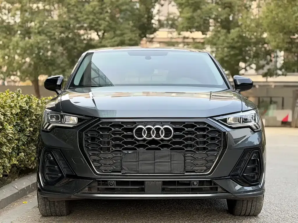 Audi Q3 Sportback 2022 из CN, фото 2