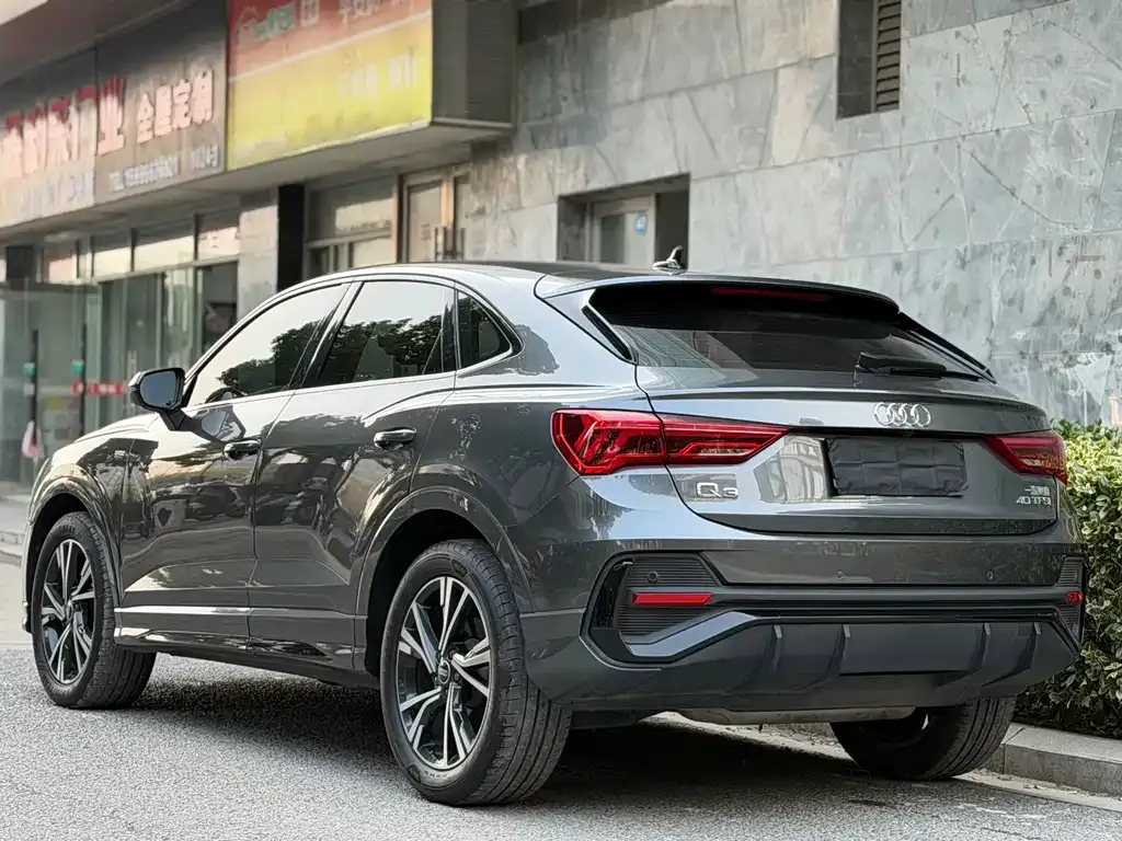 Audi Q3 Sportback 2022 из CN, фото 4