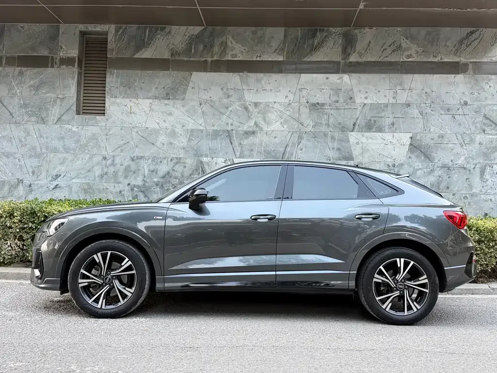 Audi Q3 Sportback 2022 из CN, фото 7