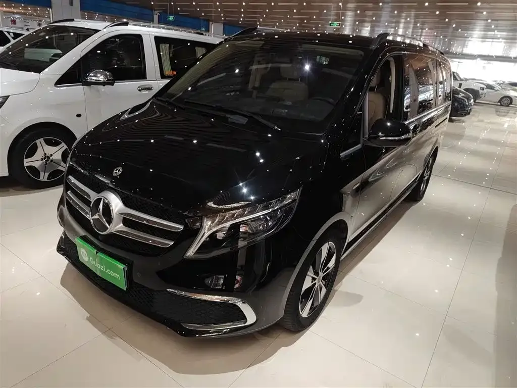 Mercedes-Benz V-Class 2024 из CN, фото 1