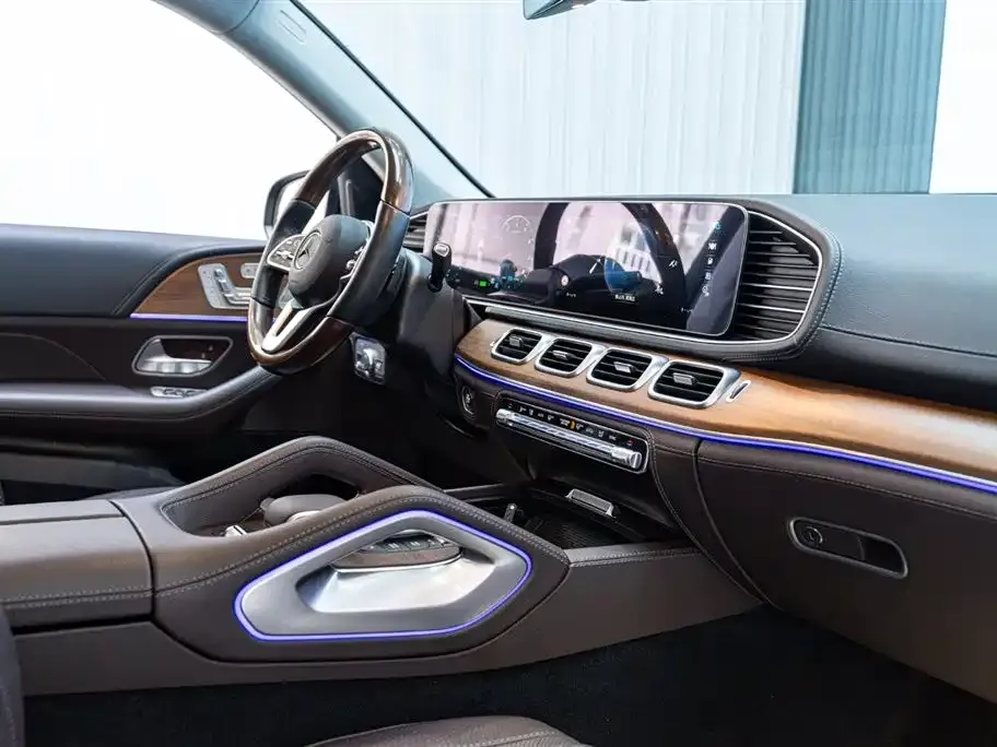 Mercedes-Benz GLS — фото 3