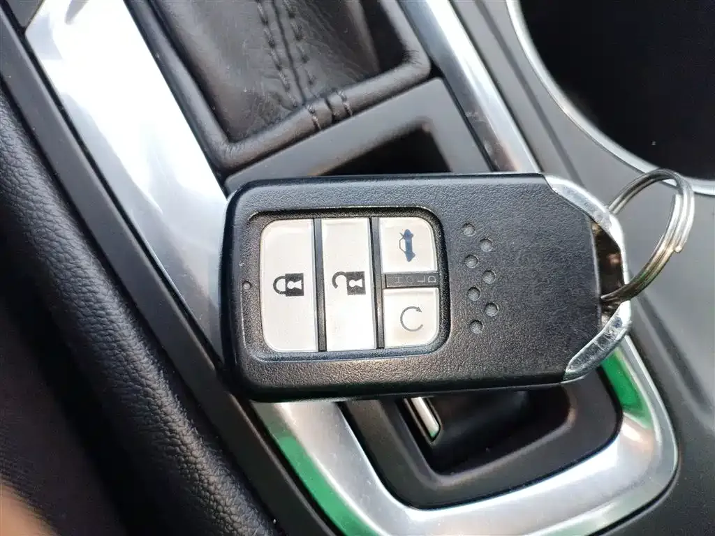 Chevrolet Equinox 2021 из CN, фото 9