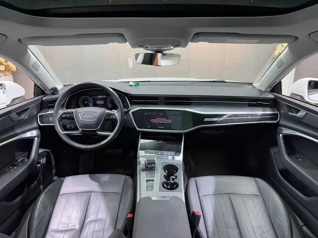 Audi A7 2021 из CN, фото 2