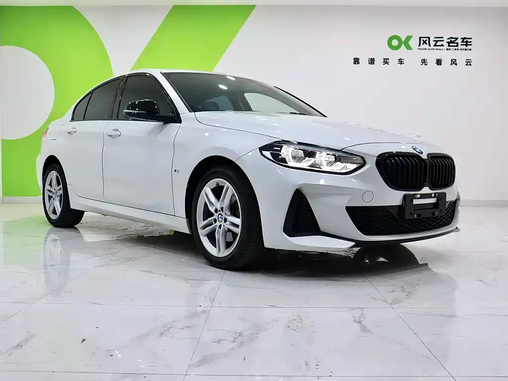 BMW 1 Series 2023 из CN, фото 8
