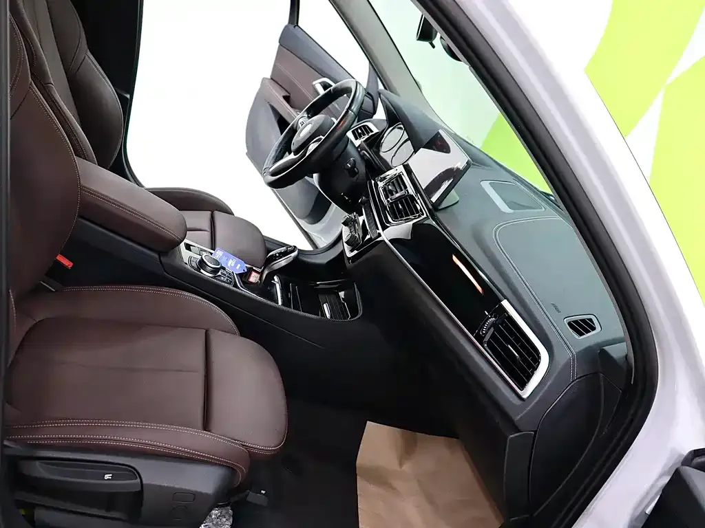 BMW 1 Series 2023 из CN, фото 5