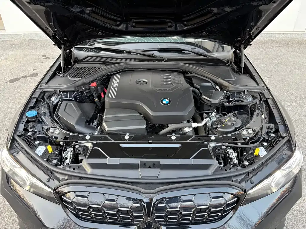 BMW 3 Series 2025 из CN, фото 3