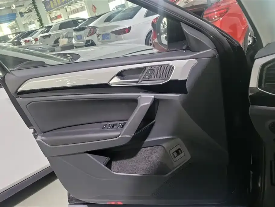 Volkswagen Tayron 2022 из CN, фото 8