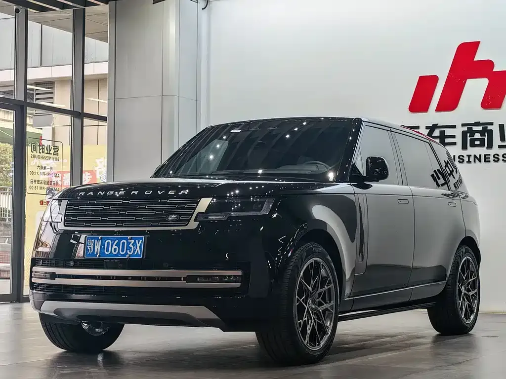 Land Rover Range Rover — фото 1