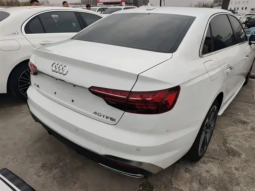 Audi A4L 2023 из CN, фото 7