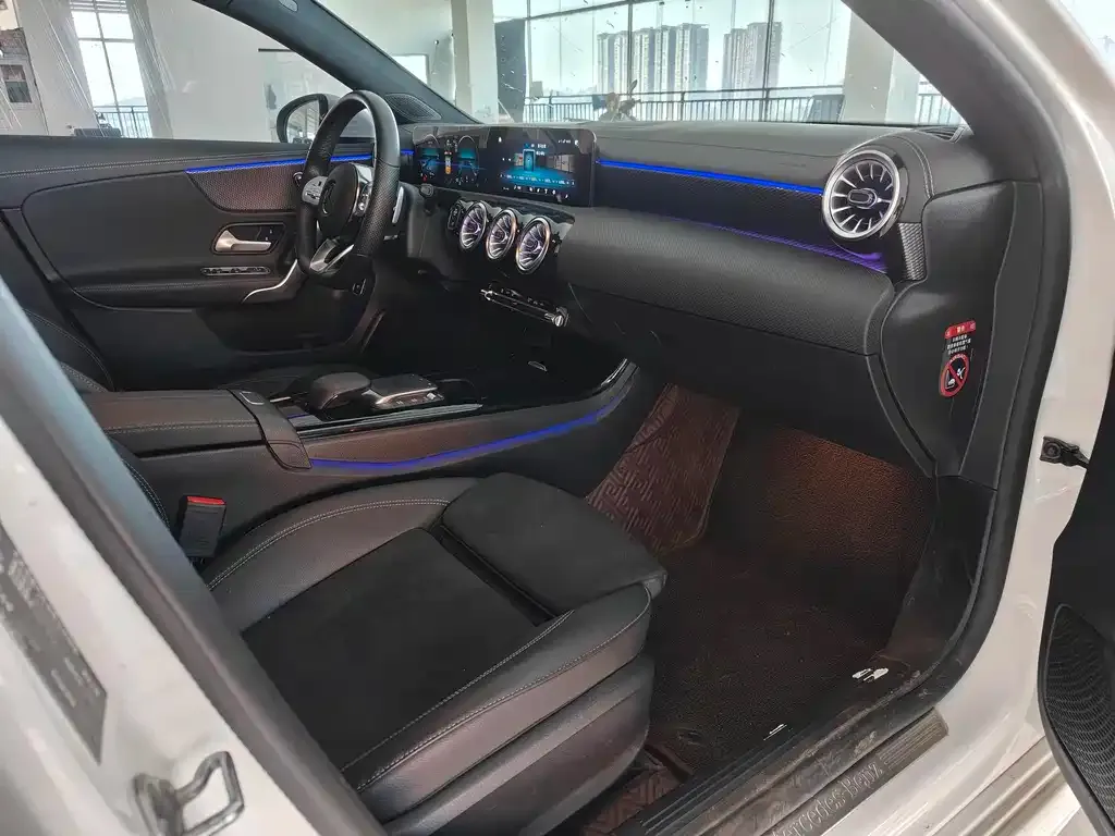 Mercedes-Benz A-Class — фото 10