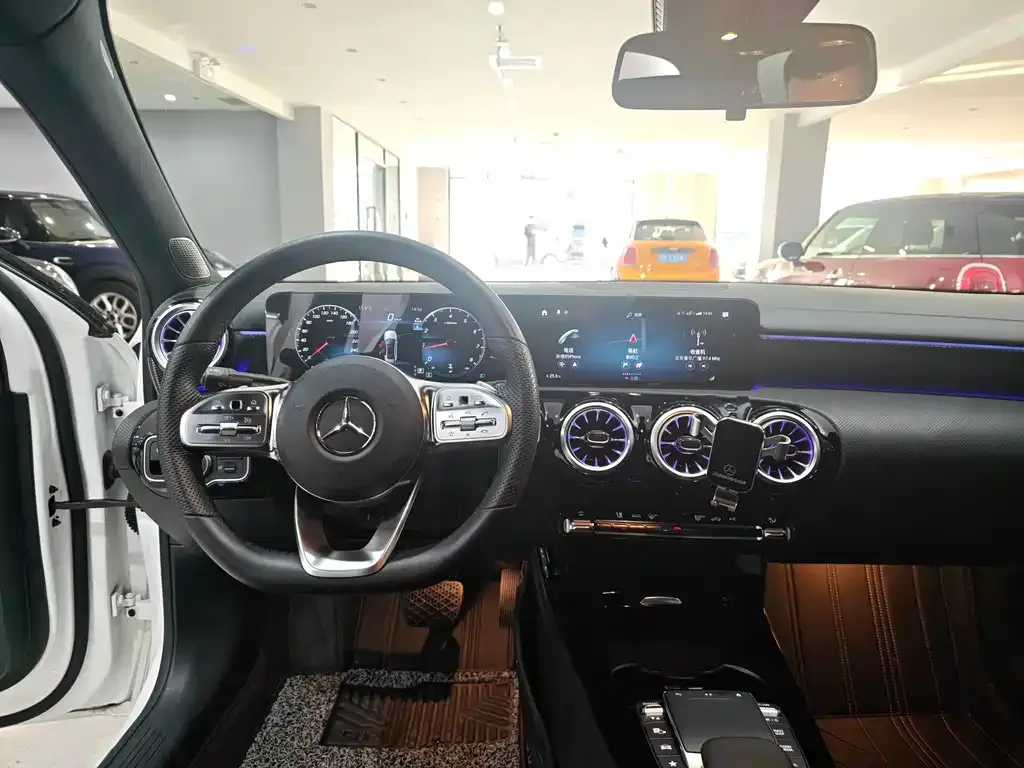 Mercedes-Benz A-Class 2023 из CN, фото 5