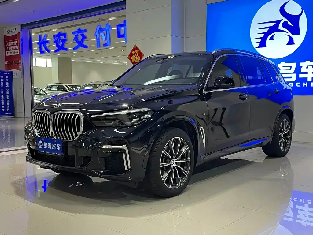 BMW X5 — фото 1