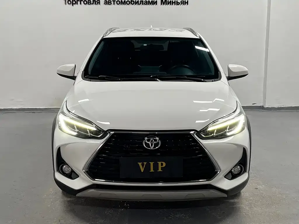 Toyota Yaris L — фото 7