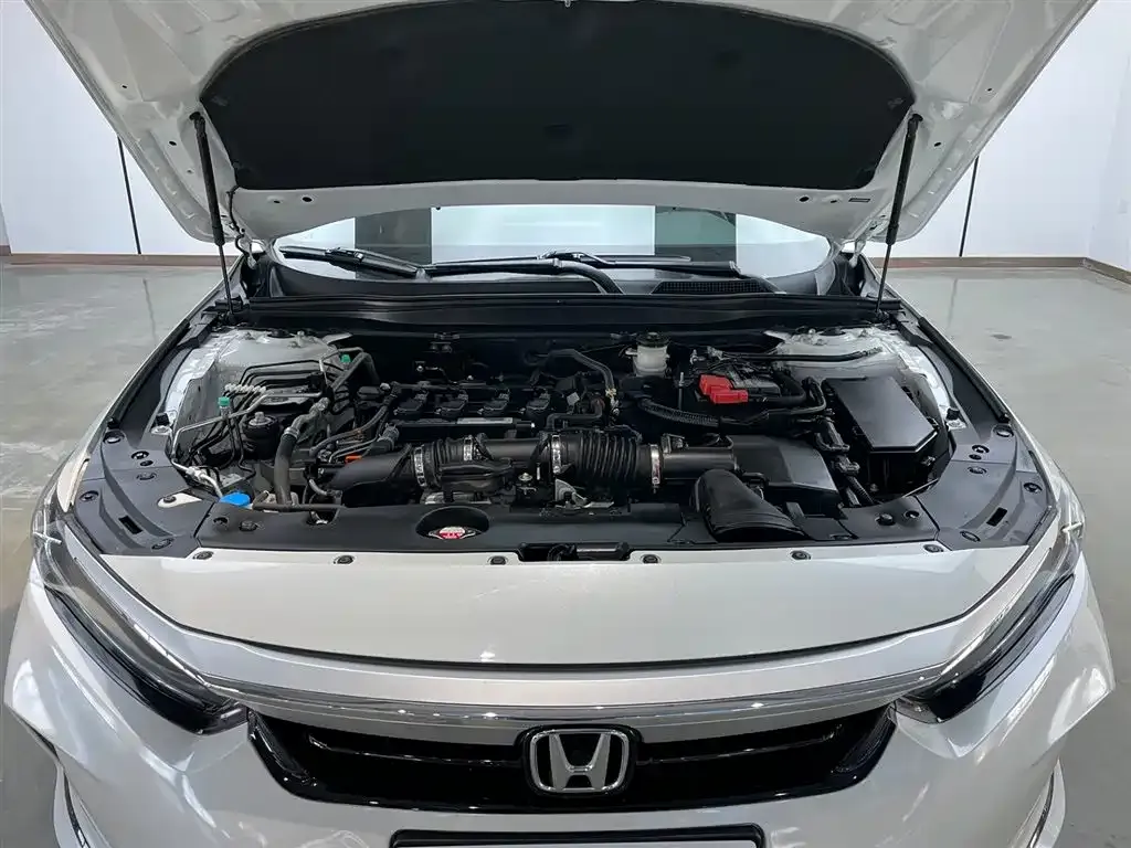 Honda Inspire 2023 из CN, фото 10