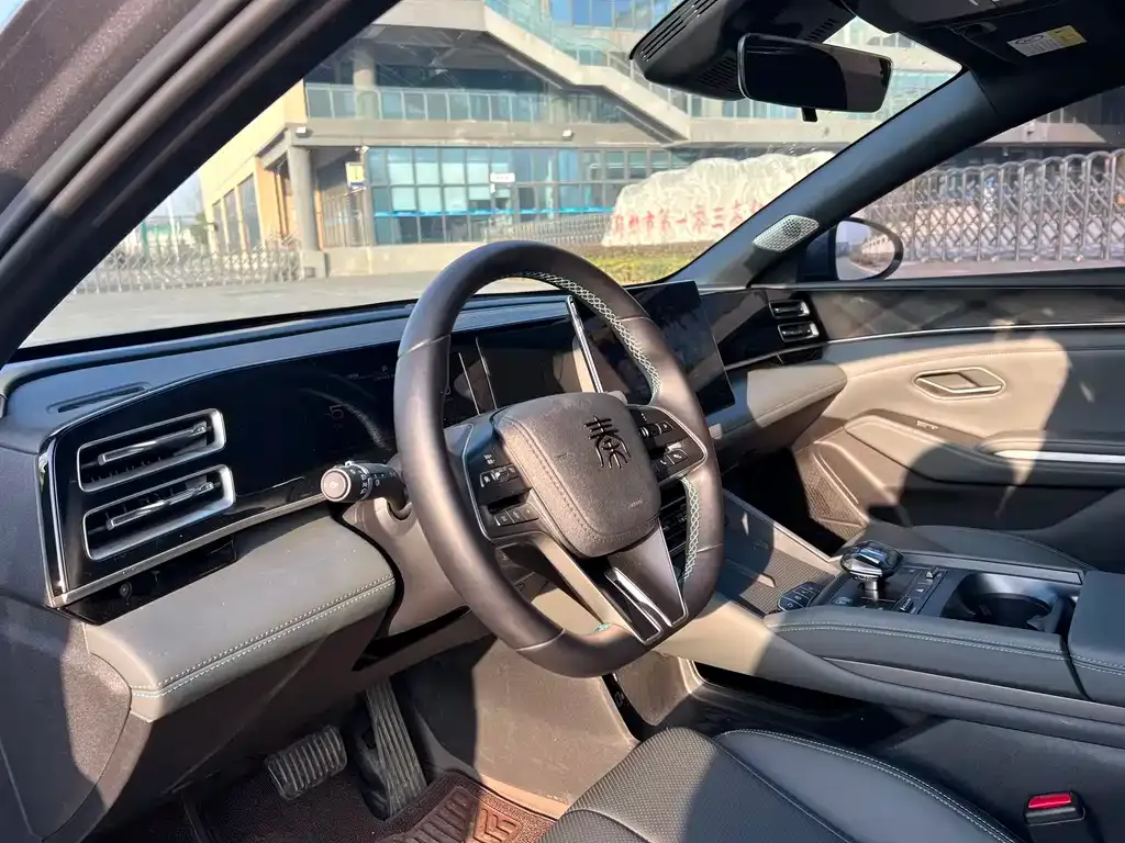 BYD Qin L 2024 из CN, фото 5