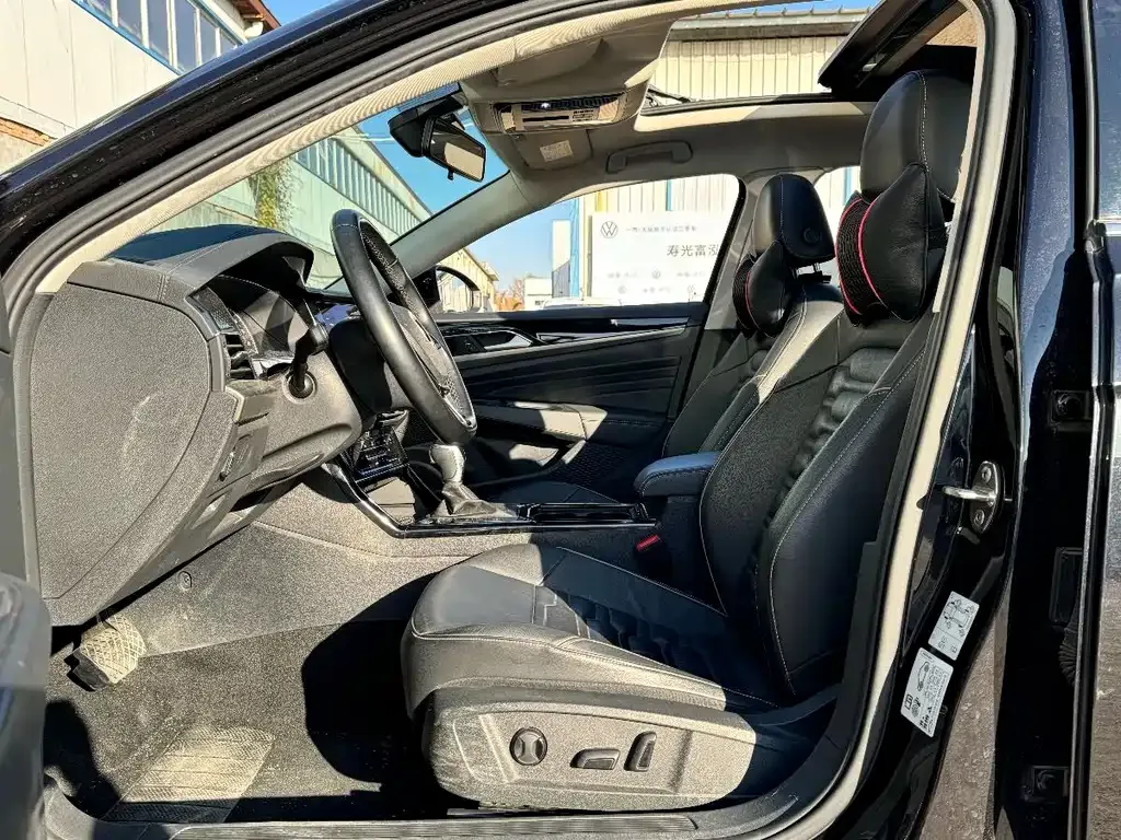 Volkswagen Passat 2021 из CN, фото 9