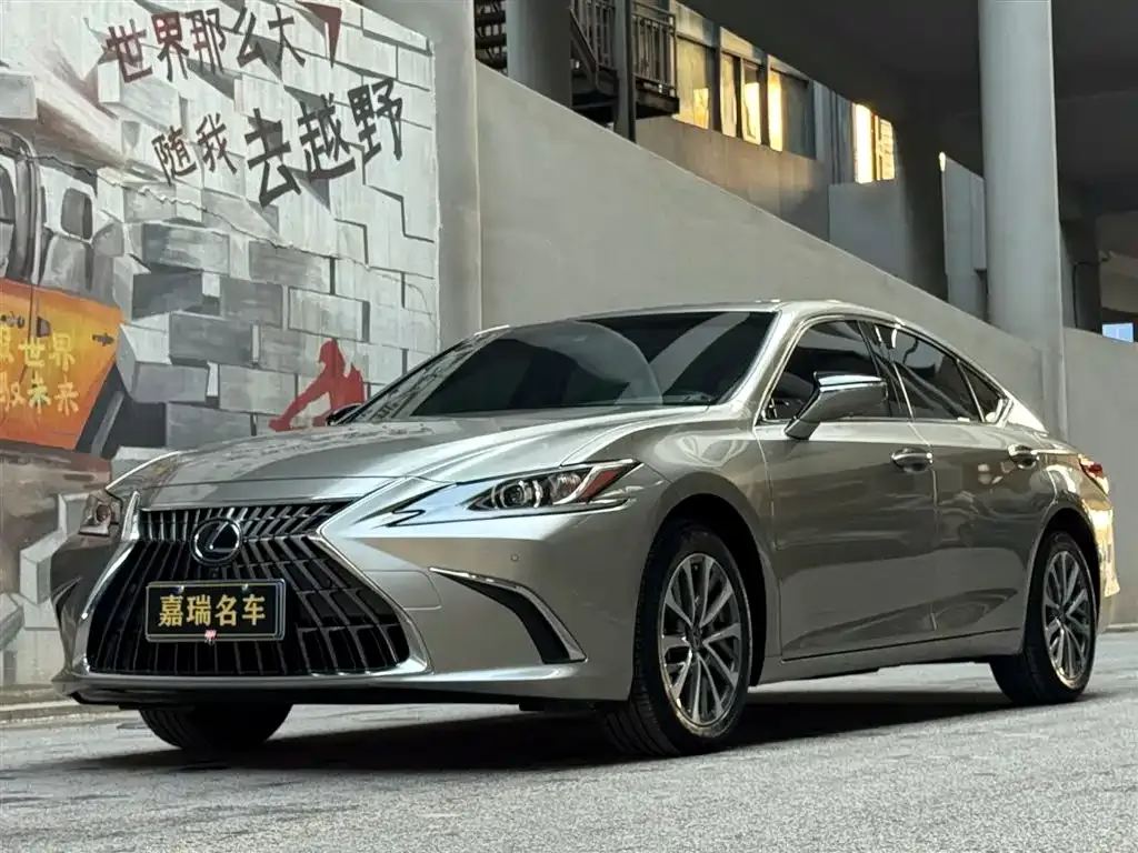 Lexus ES 2024 из CN, фото 1