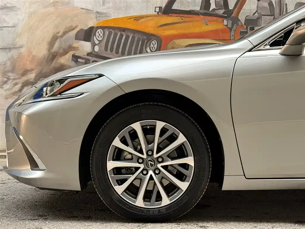 Lexus ES 2024 из CN, фото 4