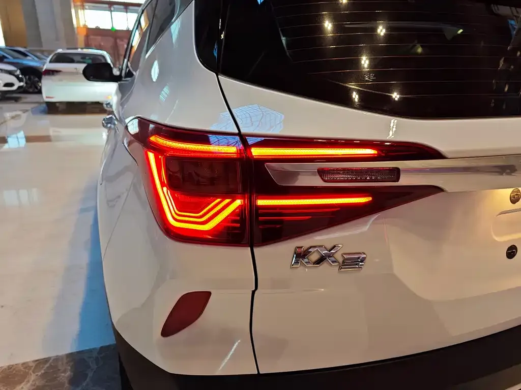 Kia KX3 2022 из CN, фото 10