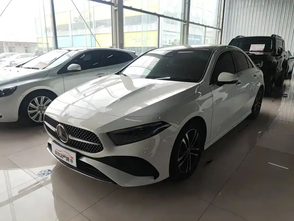 Mercedes-Benz A-Class 2023 из CN, фото 1