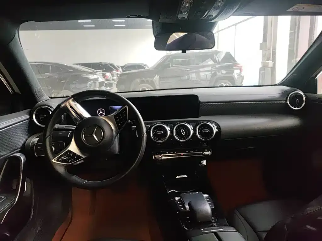 Mercedes-Benz A-Class 2023 из CN, фото 7