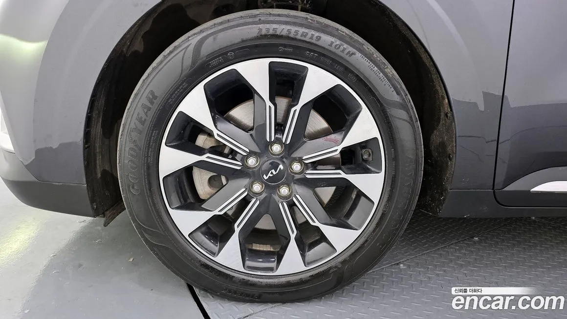 Kia Carnival 2023 из KR, фото 5