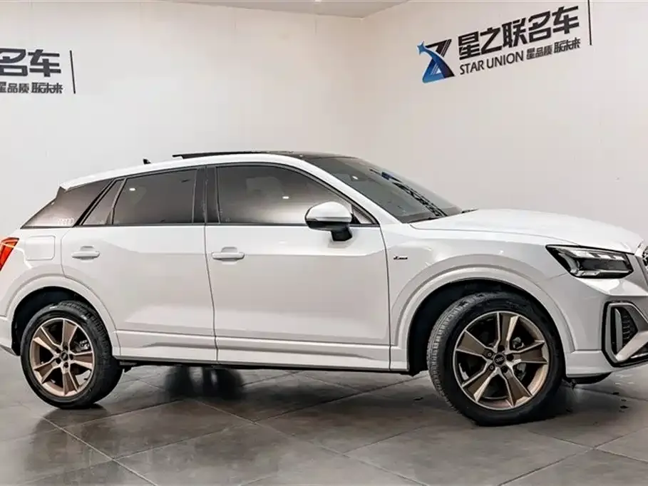 Audi Q2L 2023 из CN, фото 6