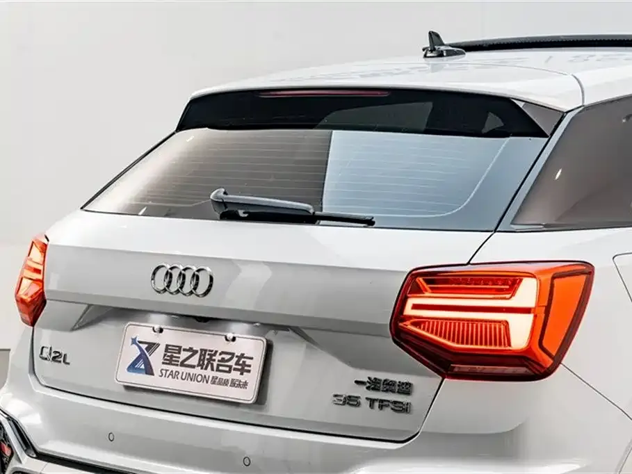Audi Q2L 2023 из CN, фото 3