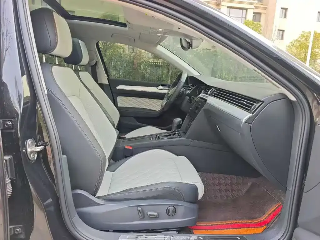 Volkswagen Magotan 2024 из CN, фото 2