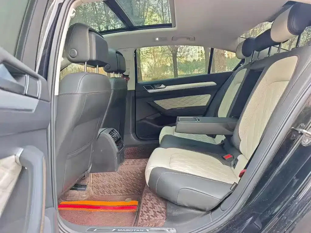 Volkswagen Magotan 2024 из CN, фото 7
