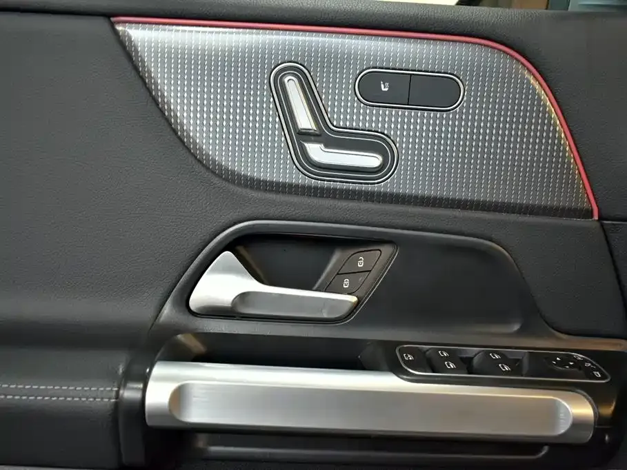 Mercedes-Benz EQB 2024 из CN, фото 5